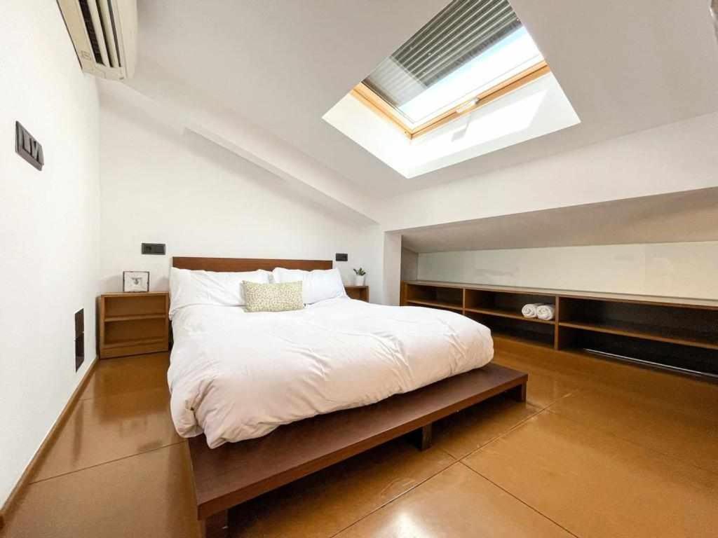 Apartament Loft Cort Reial Atico In The Heart Of The Old Town Girona Zewnętrze zdjęcie