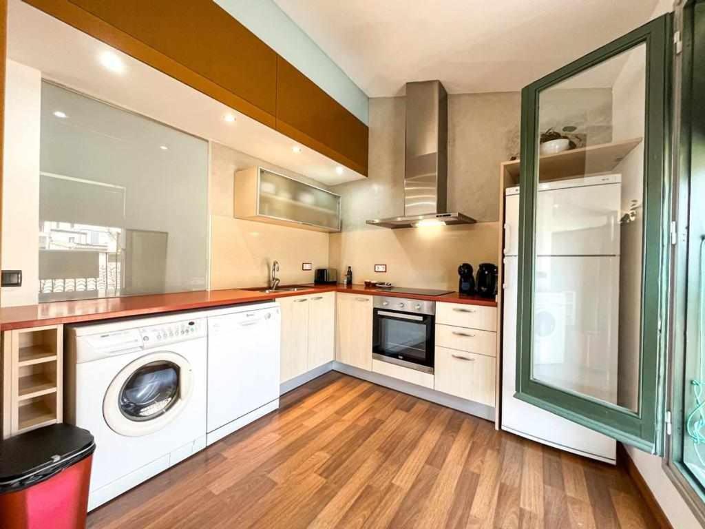 Apartament Loft Cort Reial Atico In The Heart Of The Old Town Girona Zewnętrze zdjęcie