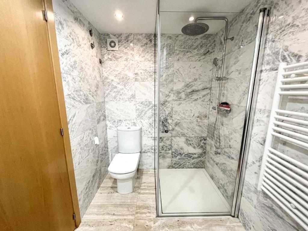 Apartament Loft Cort Reial Atico In The Heart Of The Old Town Girona Zewnętrze zdjęcie
